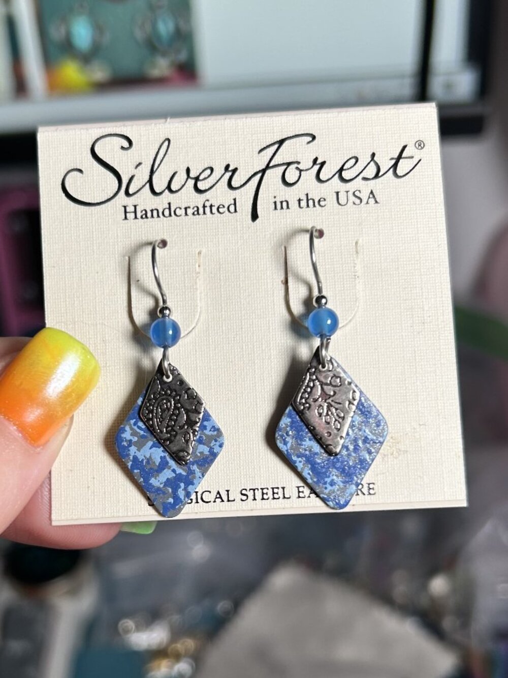 Silver Forest Handcrafted Blue Spatter Embossed Layered Diamond Earrings NWT